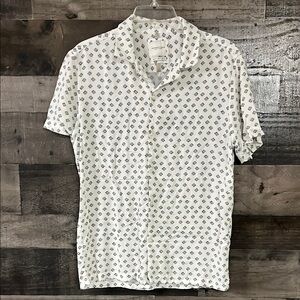 Men’s White Patterned Button Down Shirt